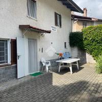 CASA SEMINDIPENDENTE A VEGLIO