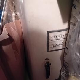 Frigorifero Vintage Crosley “Shelvador” di 70 anni