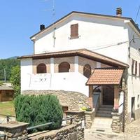 Appartamento a Compiano (PR)