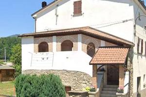 Appartamento a Compiano (PR)