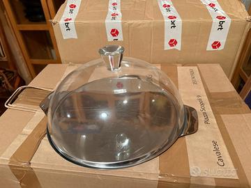 Vassoio in acciaio con campana in vetro