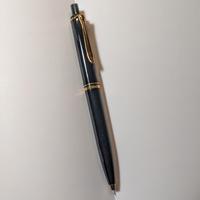 Pelikan K200