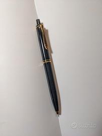 Pelikan K200