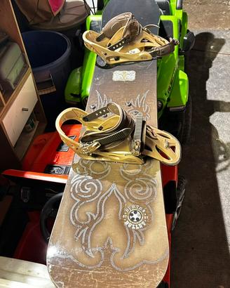 Snowboard più attacchi