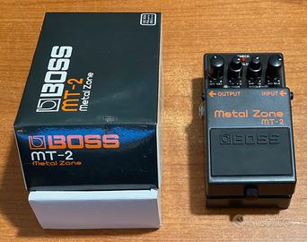 Effetto distorsione chitarra BOSS MT-2 Metal Zone.