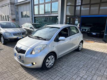 Toyota Yaris 1.3 CV 85 5 AUTOMATICA M-MT Sol