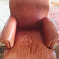 comoda poltrona in vera pelle