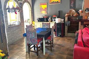 PORZIONE DI BIFAMILIARE IN PROSSIMITÀ DI TUTTI I S