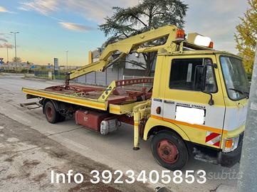 Iveco Carrattrezzi gru e forca omars scarrabile