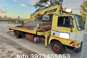 Iveco Carrattrezzi gru e forca omars scarrabile