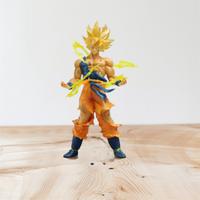 Dragon Ball Goku Super Saiyan Figure - Nuova!!