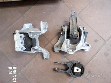 KIT SUPPORTI MOTORE MAZDA 2 DJ 1.5 BENZINA 2018