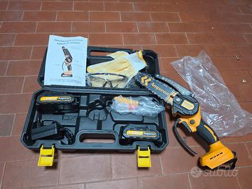 Mini motosega a batterie