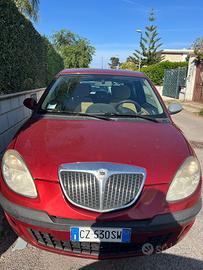 Lancia ypsilon
