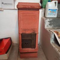 Stufa in terracotta anni 60