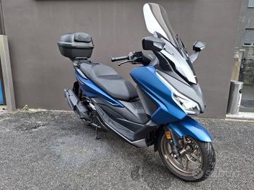 Honda Forza 350