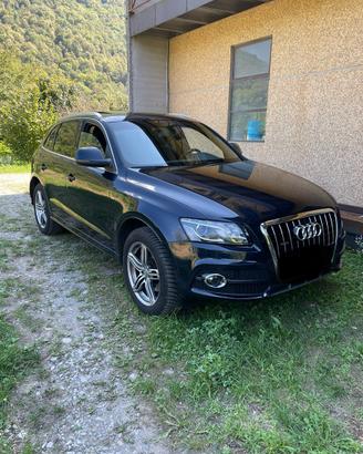 AudiQ5 3000