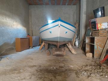 Lancia in legno