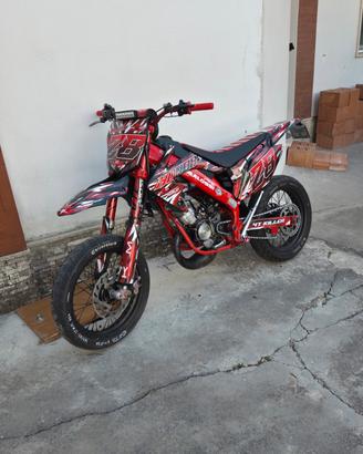 VEND0 O SCAMBi0 HM (solo scooter elaborati)