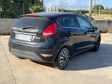 Ford Fiesta Titanium GPL