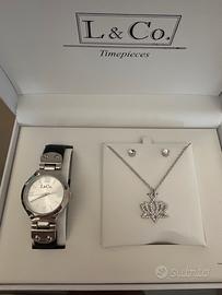 Cofanetto orologio, oreccchini e collana