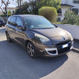 RENAULT Scénic 3ª serie - 2010