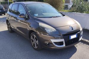 RENAULT Scénic 3ª serie - 2010