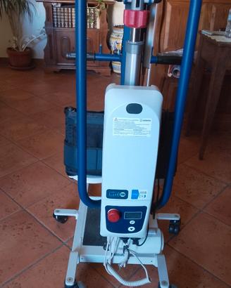 Sollevatore elettrico per anziani