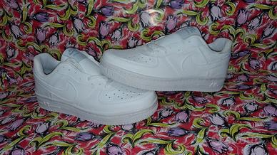 scarpe nike bianche basse 44