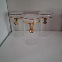 tris barattoli di plastica 