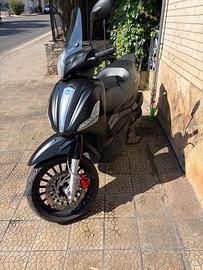 Permuto beverly 300 solo con benelli TRK