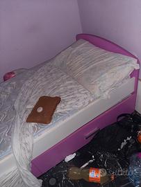 letto ragazza