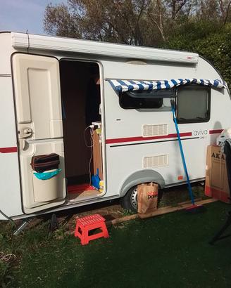 roulotte con bagno e veranda stanziale