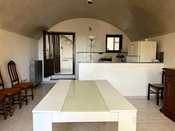 CASA SEMINDIPENDENTE A LESSONA