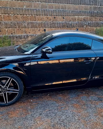 Audi TT coupè 2.0 TFSI 200 cv S-line