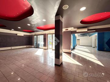 CAPANNONE A LA SPEZIA