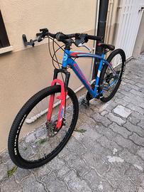 Mountain-bike discete condizoni