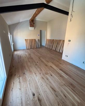 Parquet Rovere Plancia taglia S liscia a magazzino