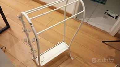 portasciugamani in ferro battuto artigianale