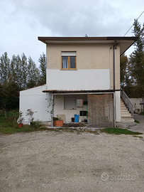 Casa su 2 livelli indipendente