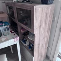 Mobile  ikea con vetrina