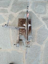 Due taglia piastrelle MONTOLIT