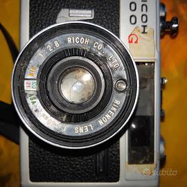 Macchina fotografica Ricoh 500