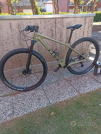 MTB 29 " CUBE reaction reace