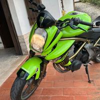 Kawasaki ER6-N depotenziata a libretto