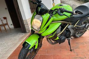 Kawasaki ER6-N depotenziata a libretto