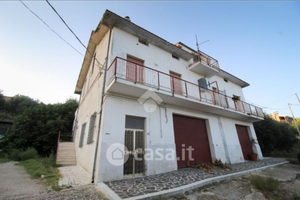 Appartamento mansardato con ingresso indipendente