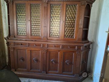 Mobili per sala d'antiquariato in legno scuro