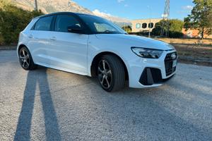 Audi A1 sportblack  sline 25 tfsi