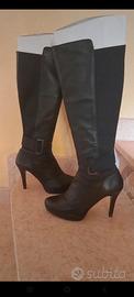 stivali con tacco 